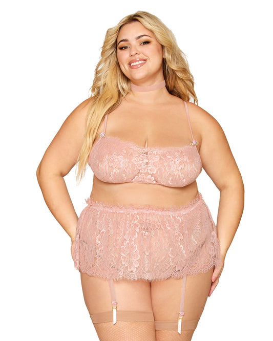 Conjunto de falda con liga y bralette de encaje con pestañas de cuarzo rosa